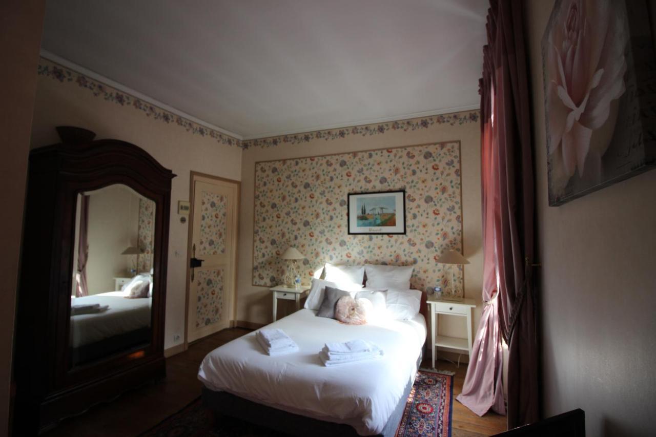La Chasse Royale Hotel Plailly Exterior photo